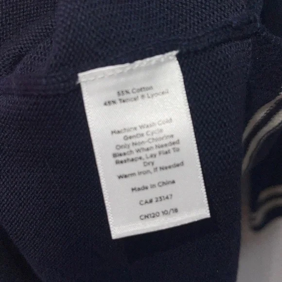 Talbots Medium Navy Blue V Neck White  Embroidered Long Sleeve Slit Blouse EUC - Picture 4 of 5